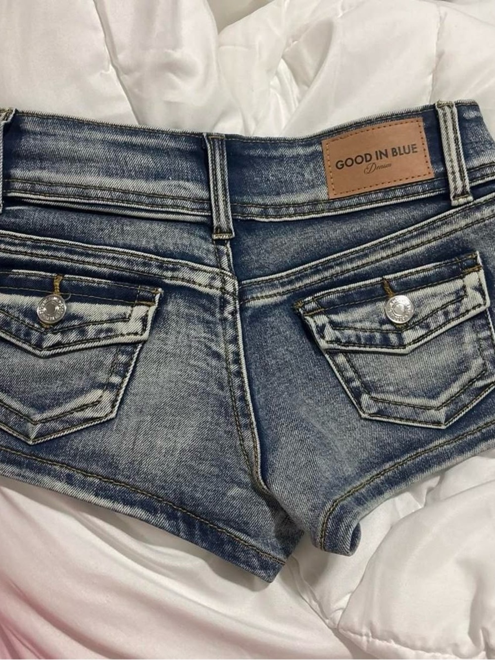 GOOD IN BLUE Women’s Faded Blue Denim Cutoff Shorts